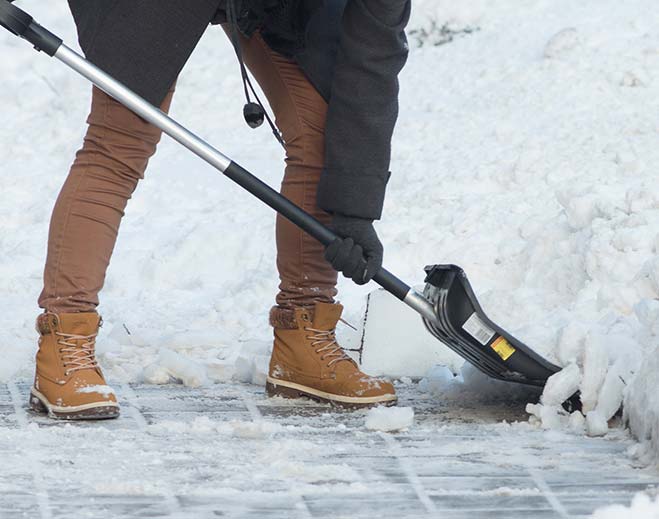 snow-shoveling-feat